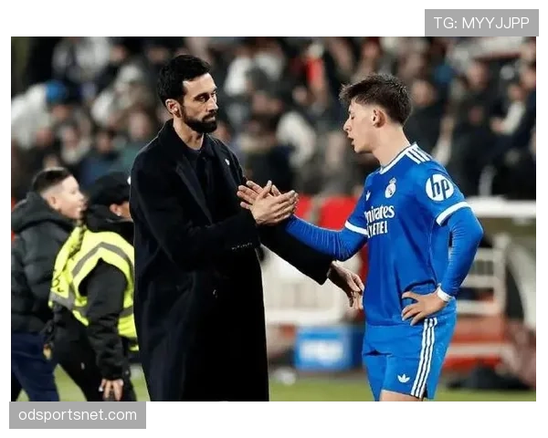 居莱尔在皇马的战术角色是否被过度限制？——适配度与潜力释放的深层分析